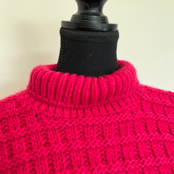 LG - H&M Oversized Thick Pink Knit Sweater - Picture 4 of 8